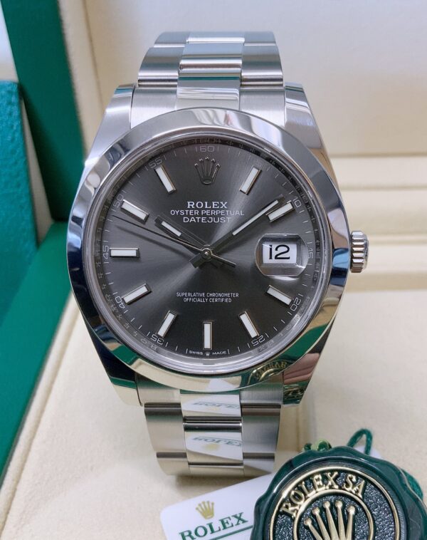 Rolex replica oyster Datejust 41 126300 Rhodium Dial