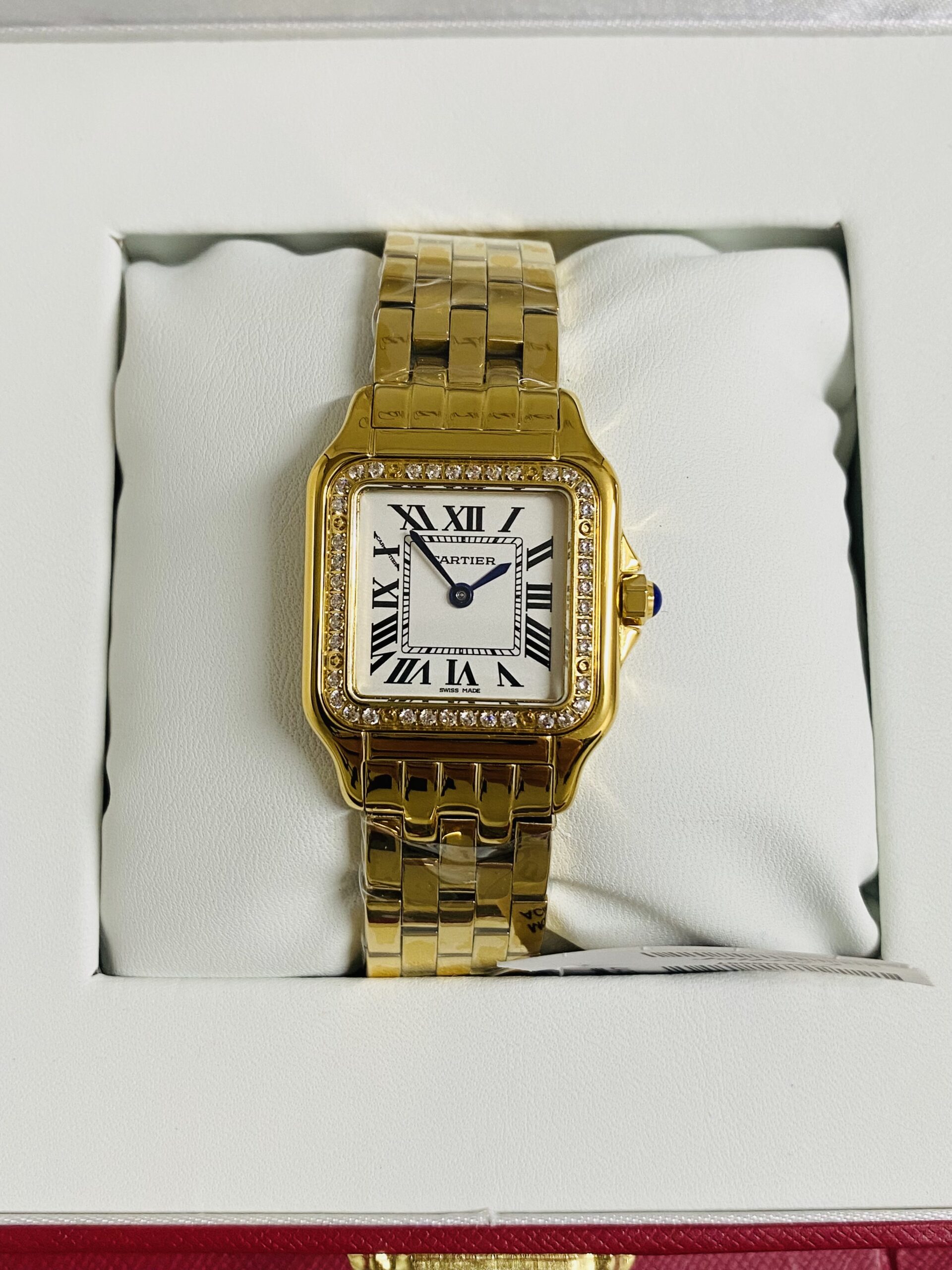 Cartier replica Panthere Yellow Gold diamond bezel rbr